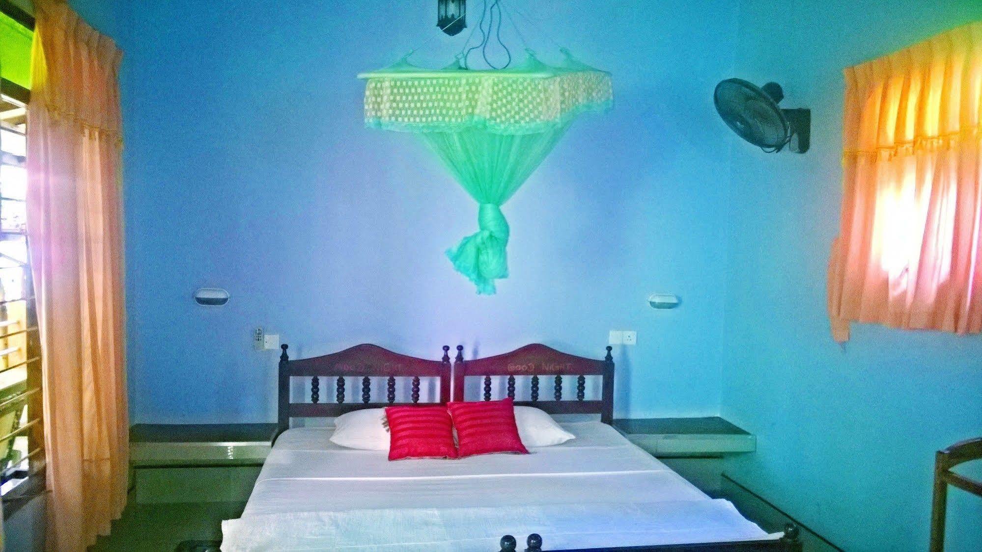 Sigiri Holiday Inn Inamaluwa Екстериор снимка